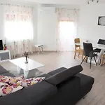 Vratovic Apartment
