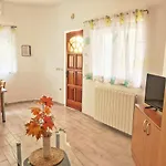 Apartment Vratovic Pula