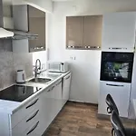 Vratovic Apartment *