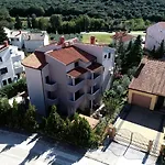 Vratovic Pula