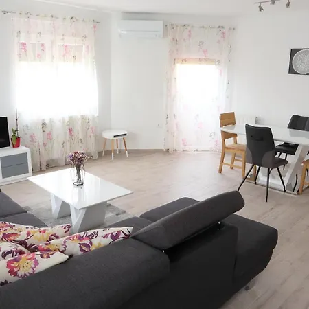 Vratovic Apartament