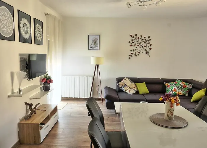 Apartament Vratovic *